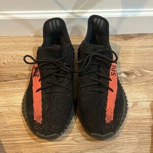 adidas Yeezy Boost 350 V2